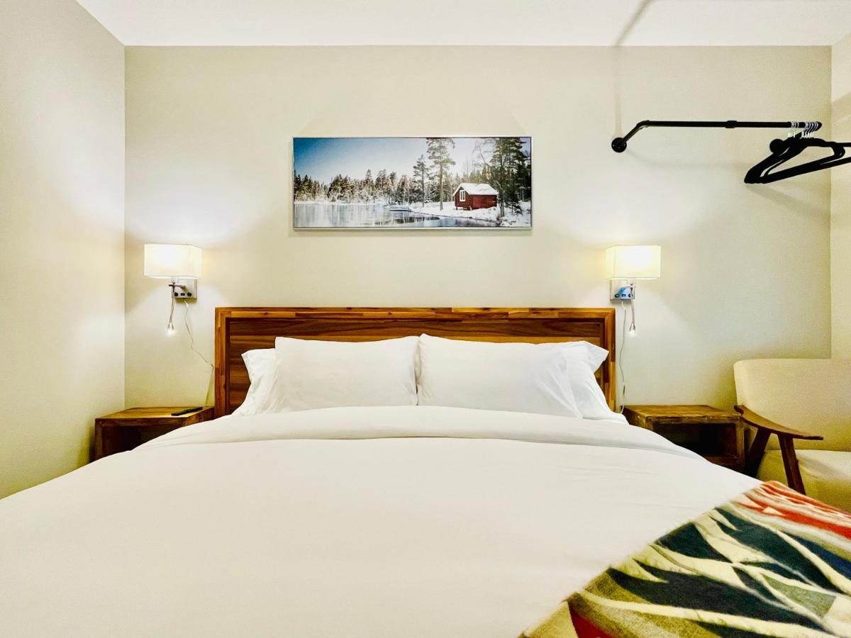 Joe'S Contemporary 2 King Bedrooms Vacation Home In Канмор Экстерьер фото
