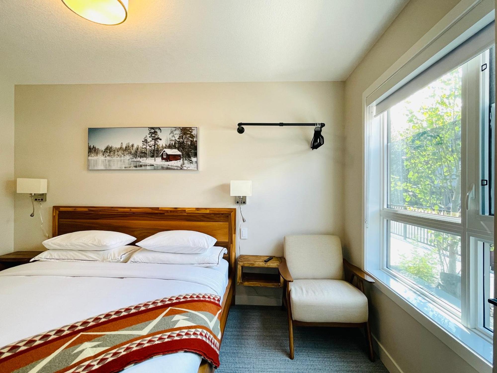 Joe'S Contemporary 2 King Bedrooms Vacation Home In Канмор Экстерьер фото